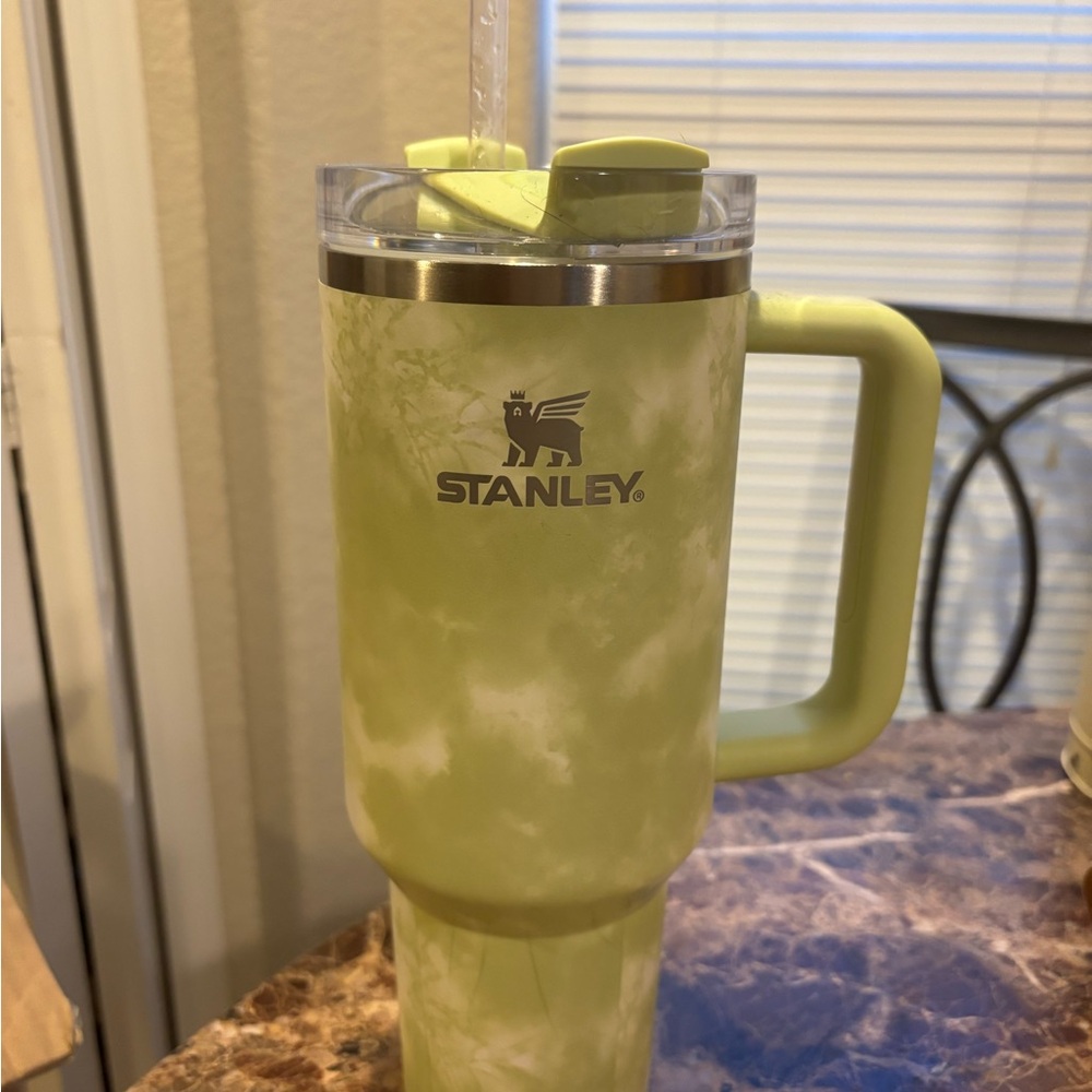 Stanley Lime Green Tie-Dye Tumbler with Straw